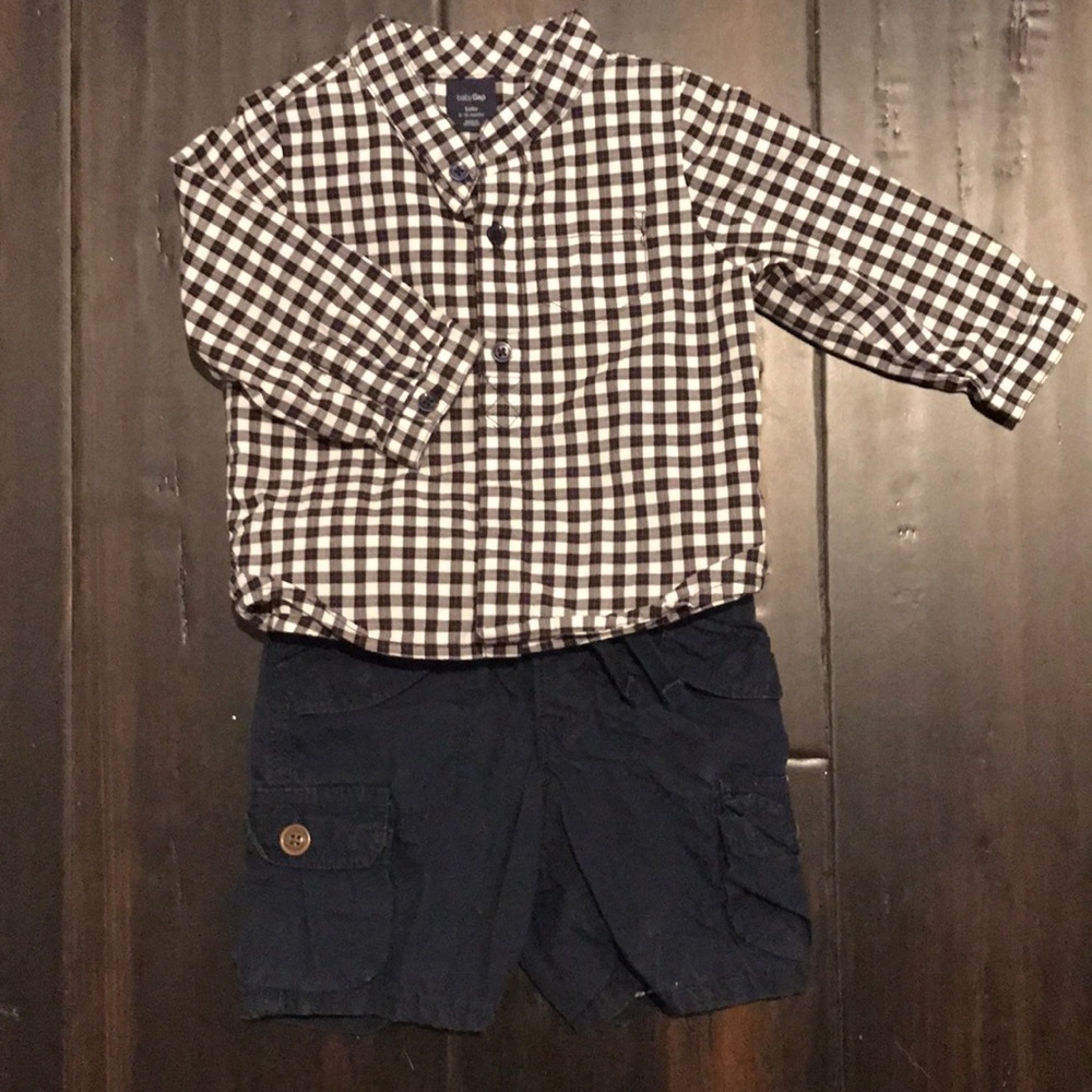 Baby Gap 6-12m Button Down Shirt & Cargo Pants